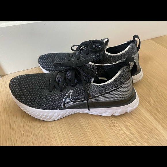 Nike infinity run flyknit 2 mens size 8.5 - Picture 2 of 5